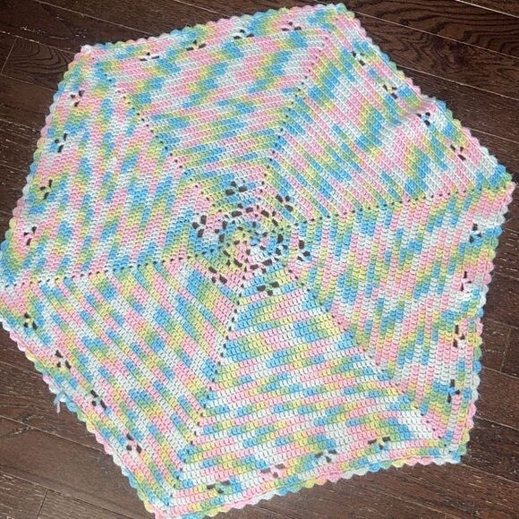 Handmade Multicolor Pastel Polygon Crochet Knit Granny Baby Throw Blanket 37" NW - Picture 1 of 5